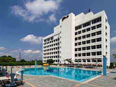 CLARKS AVADH HOTEL