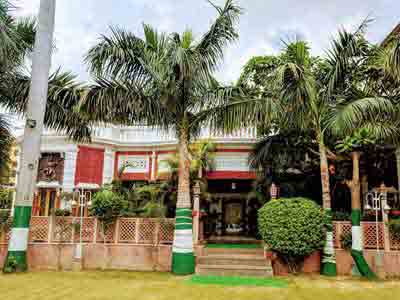 THE HERITAGE HOTEL